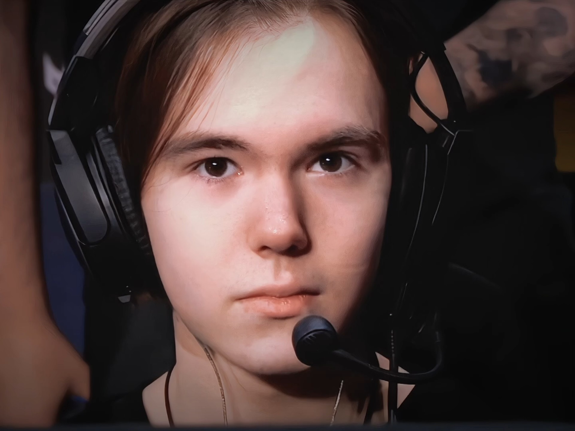 18个月英 18个月英